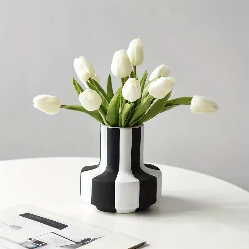 Creative Stripe Vase Black and - Propagation Station Vase 评论和价格